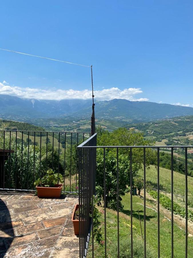 Basciano Agriturismo Flara المظهر الخارجي الصورة