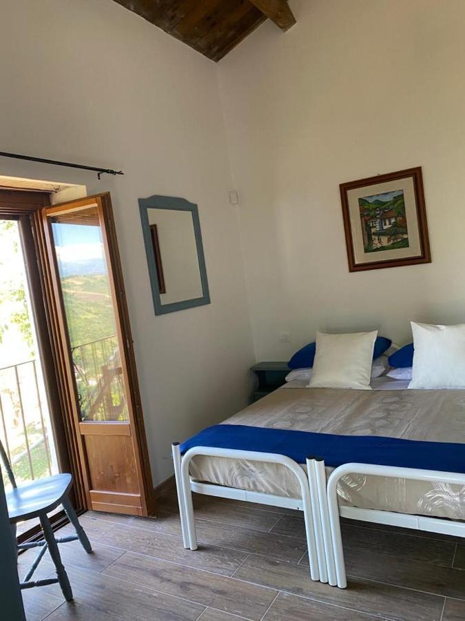 Basciano Agriturismo Flara المظهر الخارجي الصورة
